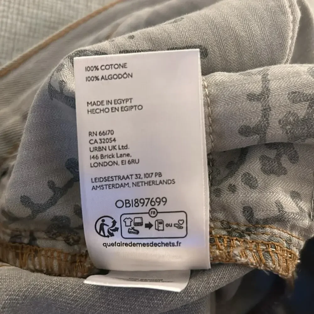 NWT Free People Now or Never distressed Denim Short, 31